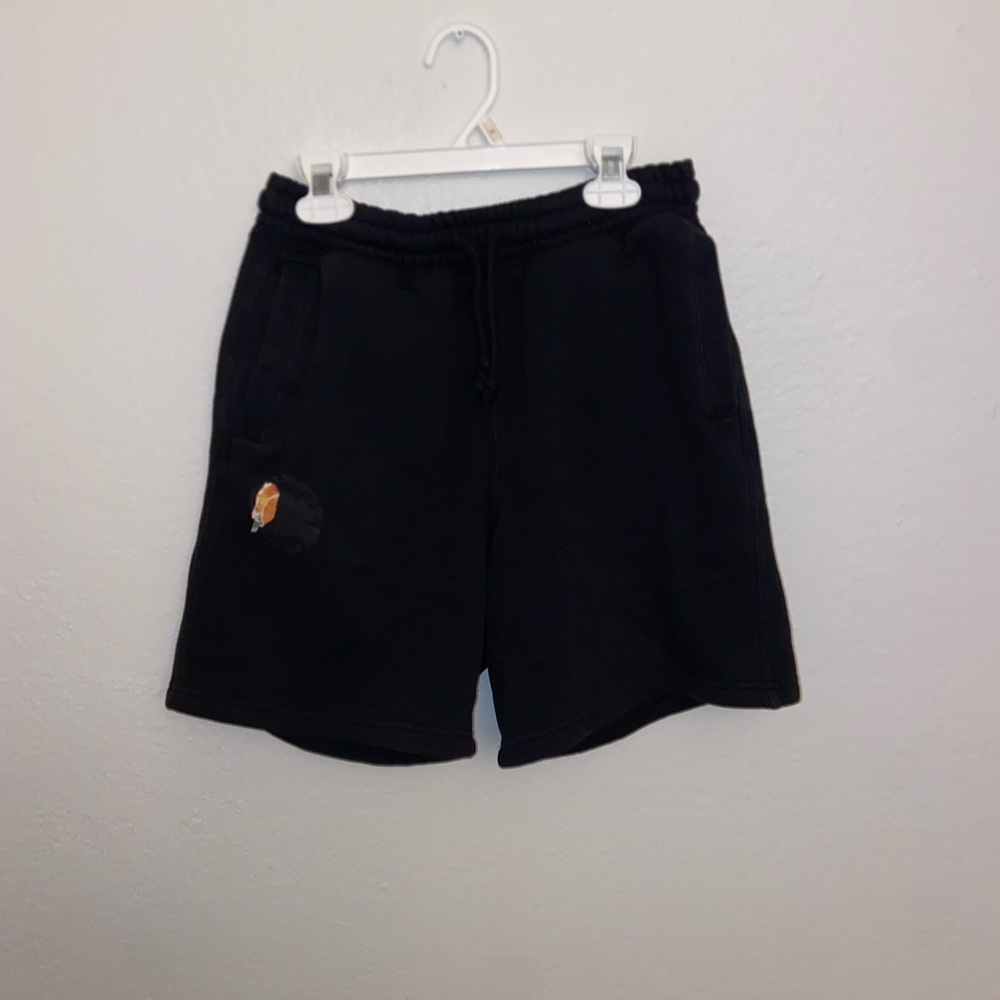 H&M black sweat shorts stretch regular fit coupe y2k grunge active wear bottoms